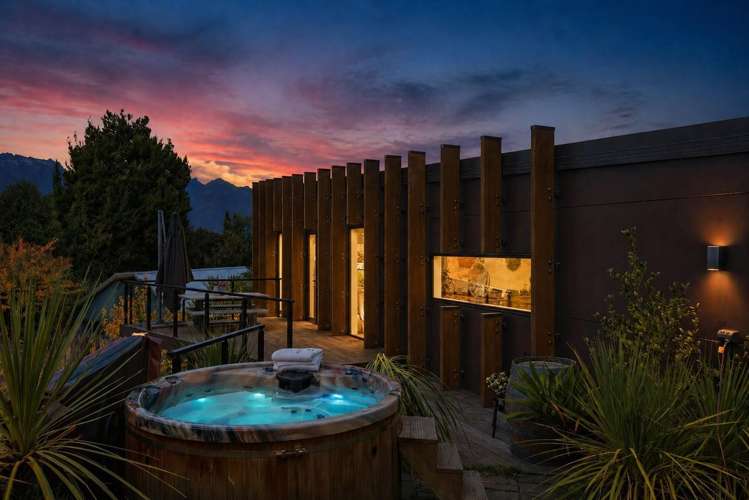 5C Aspen Grove Fernhill/Sunshine Bay_23