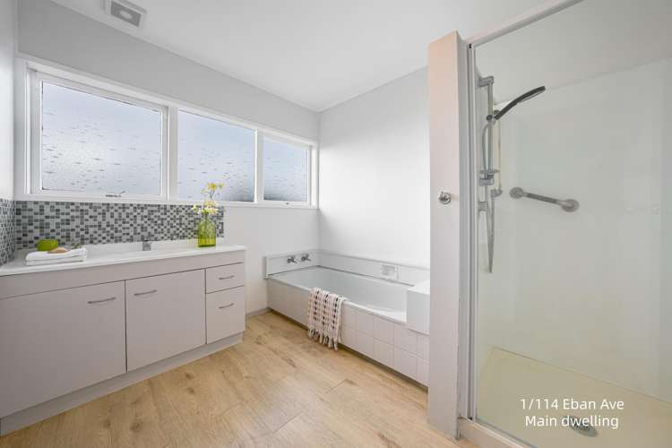 1&2/114 Eban Avenue Hillcrest_11