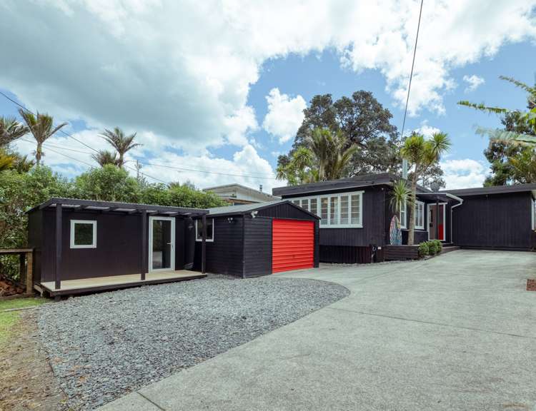 213 Motutara Road Muriwai_18
