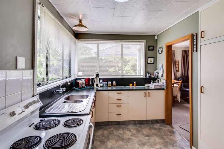 934 Oliphant Road Raureka_5