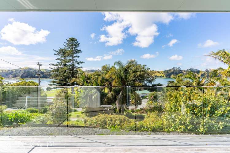 2 Cliff Street Paparoa_26