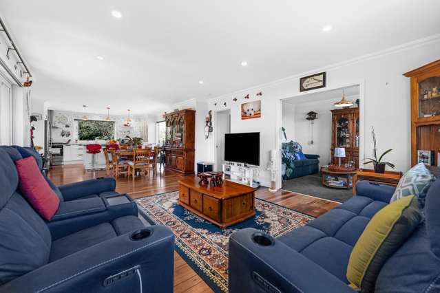 1950's style with modern amenities