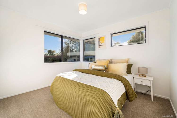 6 Rainbow Place Wattle Downs_21