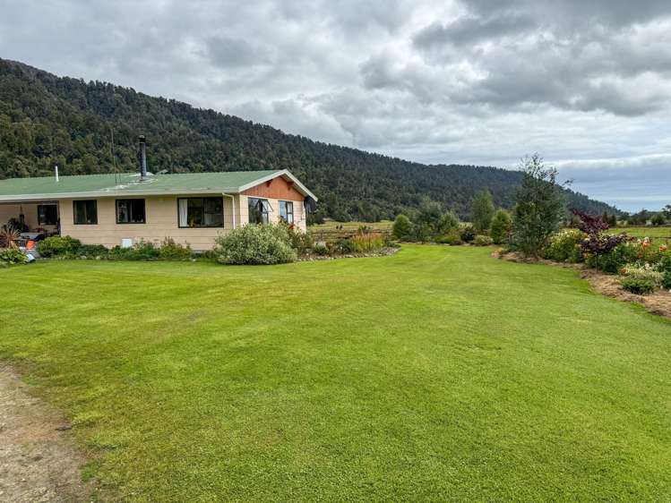 221 Docherty Creek Rd and Waiho Flat Road Franz Josef_5