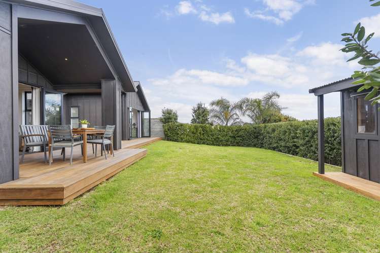15 Keshvara Road Beachlands_11