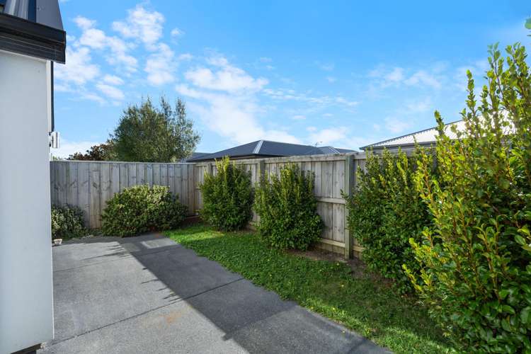 89 Faringdon Boulevard Rolleston_16