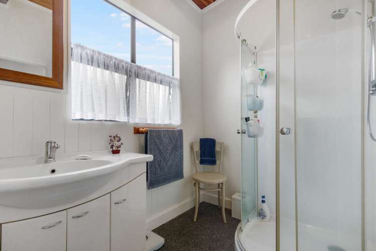 55 Victoria Street Waikino_7