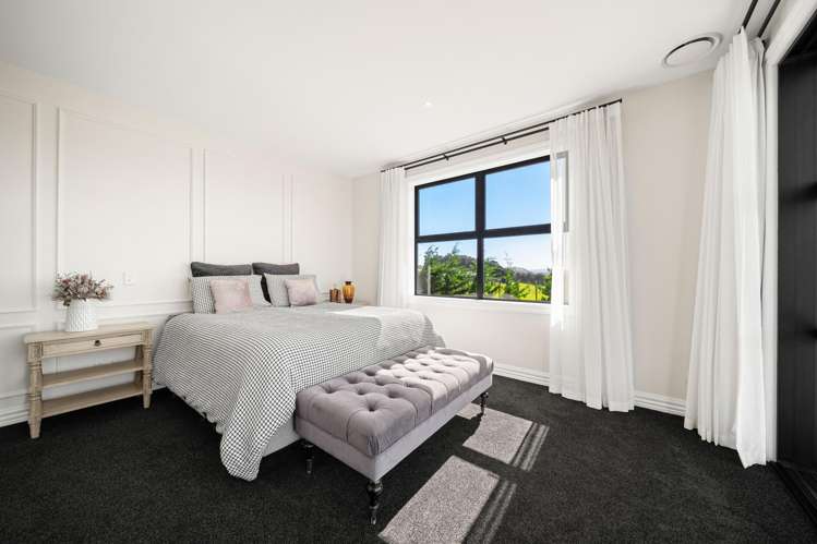 83 Charles Robert Drive Kahutara_17