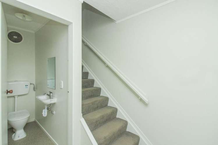 67B Thurleigh Grove Karori_7