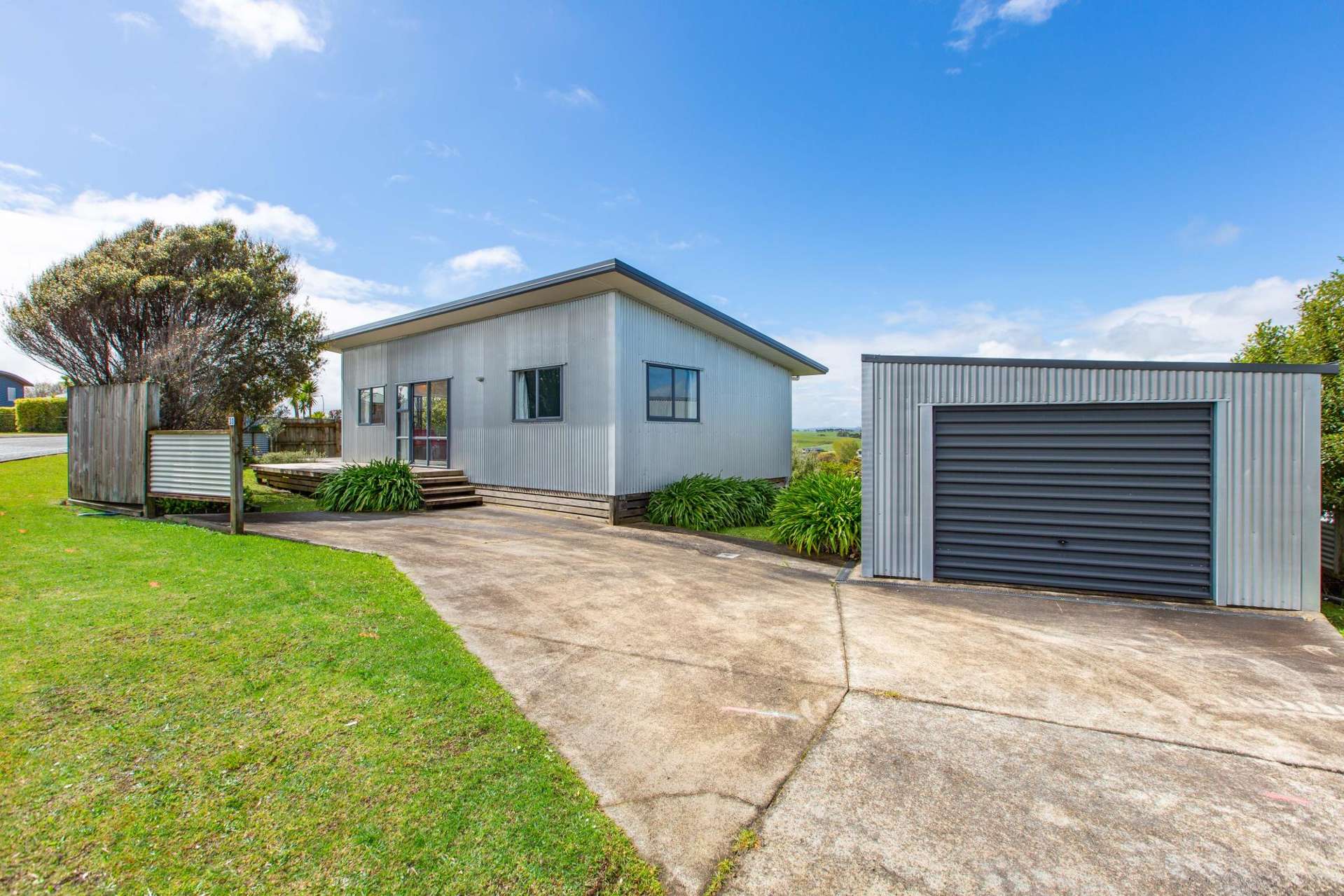 30 Manukau Road Raglan_0