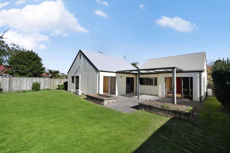 32 Caversham Drive Rototuna_15