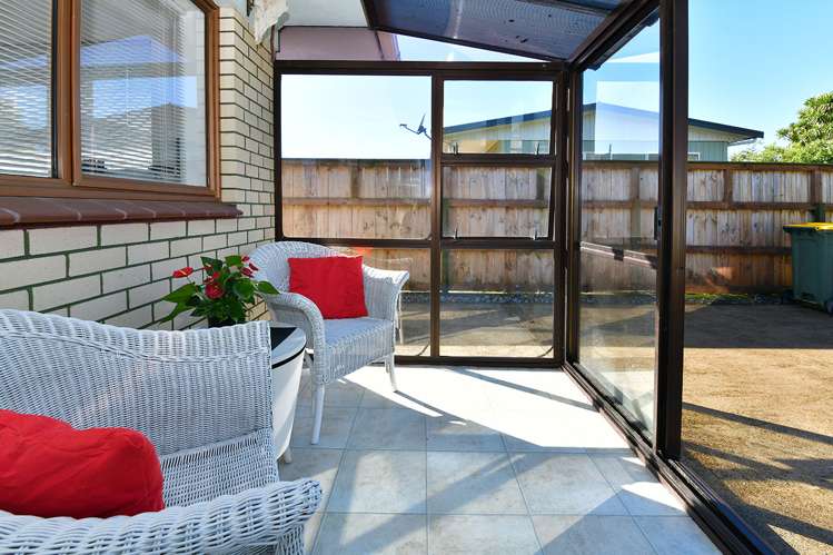 2/92 Florence Avenue Orewa_11