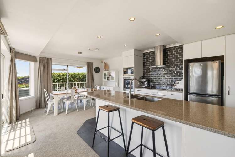 13 Grange Road Otumoetai_4