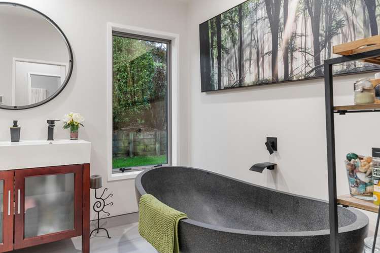 6 Ascot Vale Tikitere_19