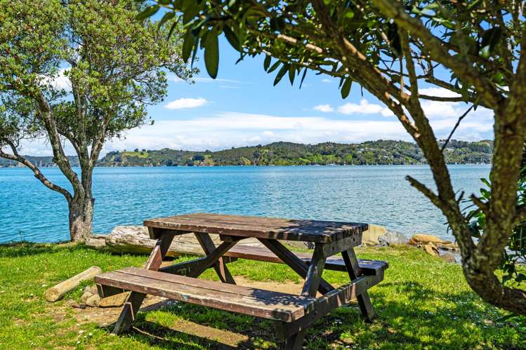 58 Ridge Road (Scotts Landing) Mahurangi East_14