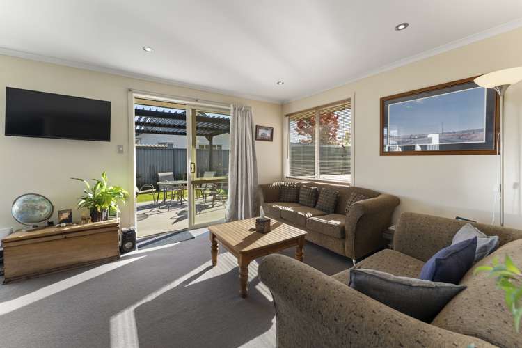4b Quail Close Alexandra_13