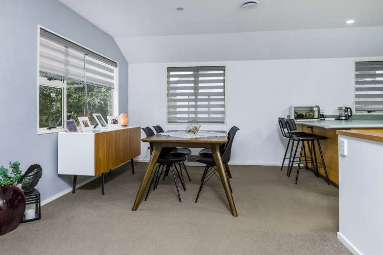 2/70 Archers Road Glenfield_7