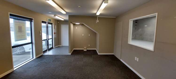 2/15 Anchorage Road Hornby_3