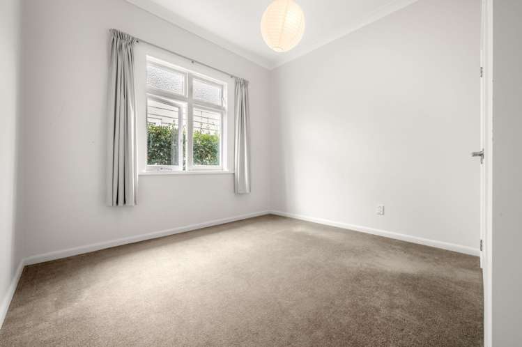 80 Cook Street Hamilton East_16