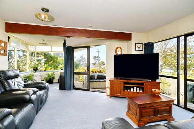 47 Batten Grove The Pines Beach_1