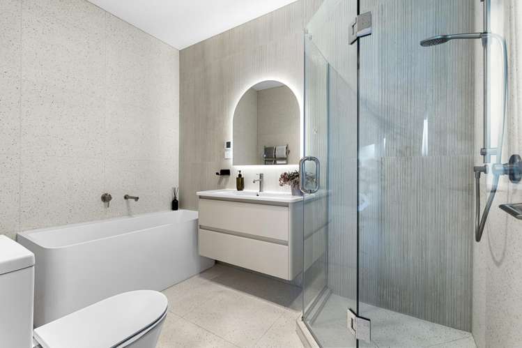 19 & 19A Surf View Crescent Red Beach_15
