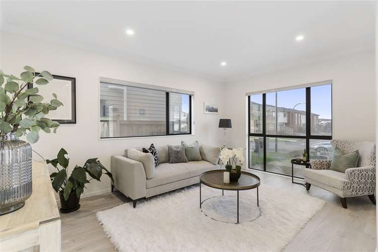 7 Heavenly Way Flat Bush_1