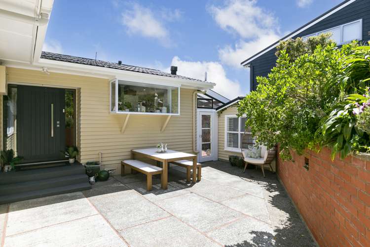 14 Waru Street Khandallah_1