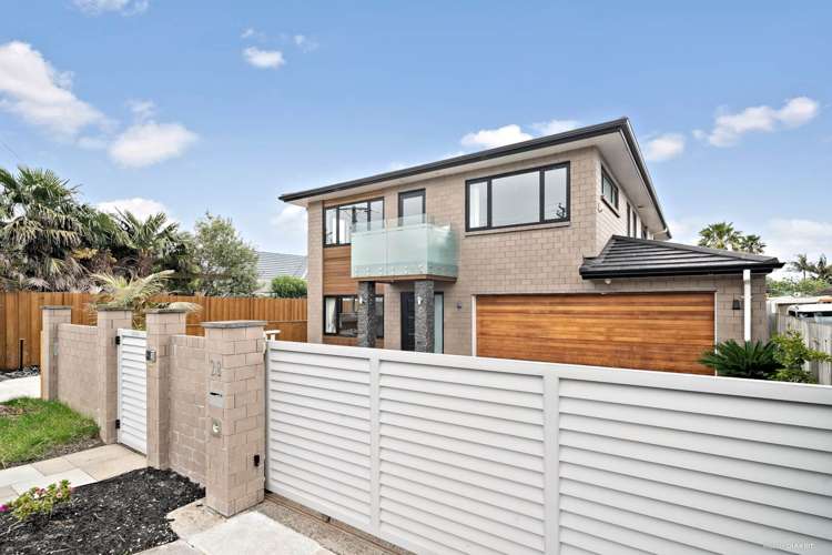 28 Flanshaw Road Te Atatu South_1