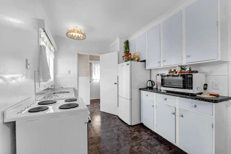 71 Beach Road Te Atatu Peninsula_6