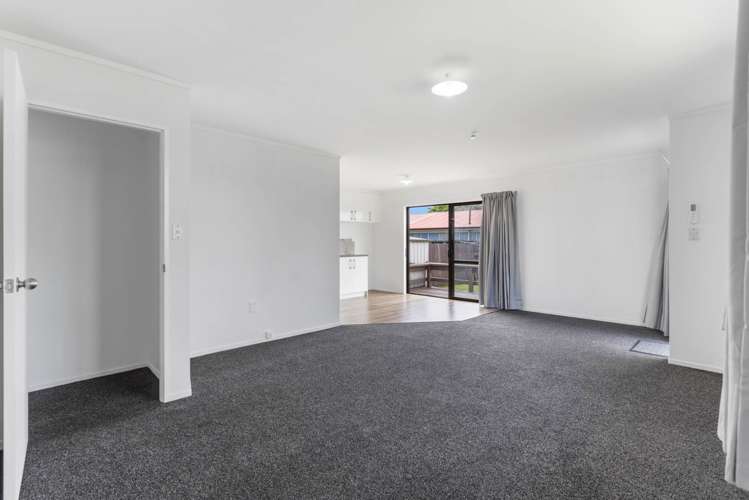 2/27 Scott Road Papakura_14