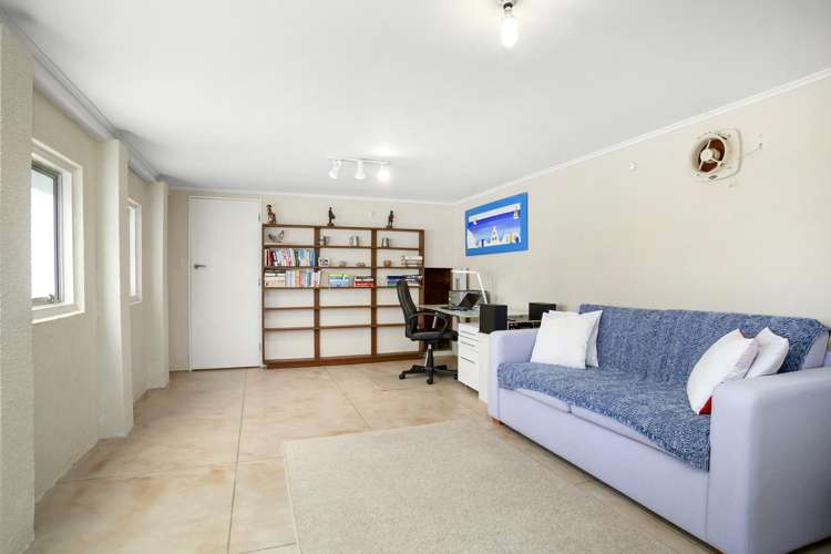 16 Delhi Crescent Khandallah_16