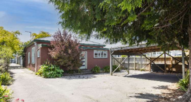 693 Worcester Street_0