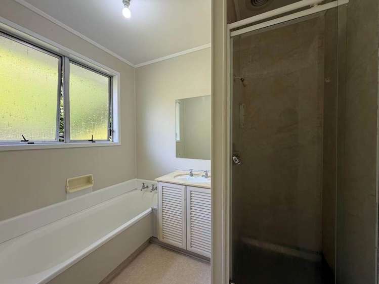 7 Celeste Place Totara Vale_8