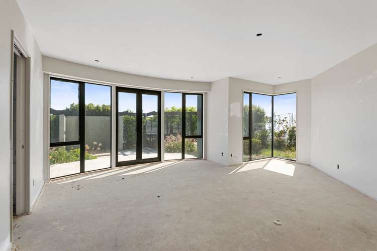 2 Avery Place Redcliffs_7