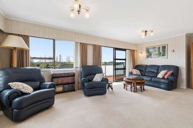 1/131 Glenmore Road Sunnyhills_3