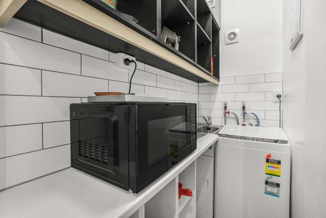 10/24 Hanson Street Mount Cook_2