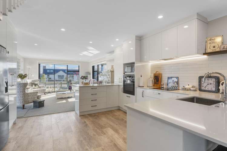 37 Maunganamu Drive Wharewaka_10