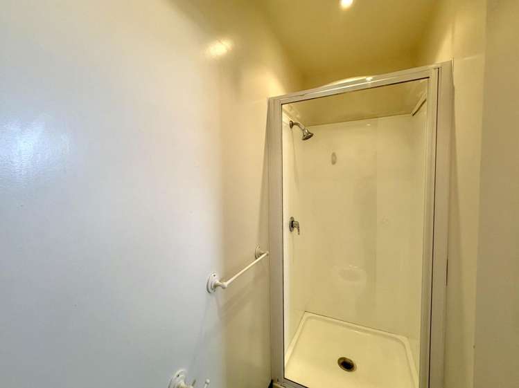 11G/8 Scotia Place 10015_8