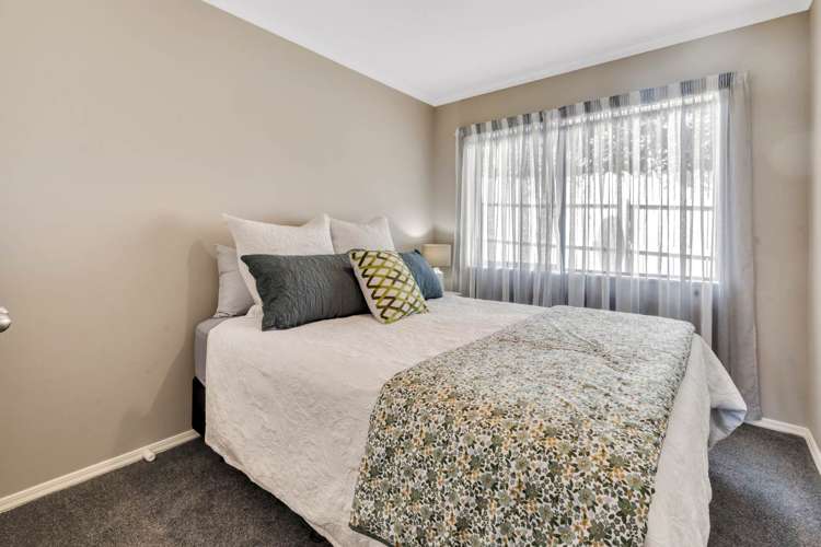 282 Hill Road The Gardens_10