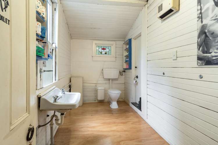 211 Haven Rd Beachville_17