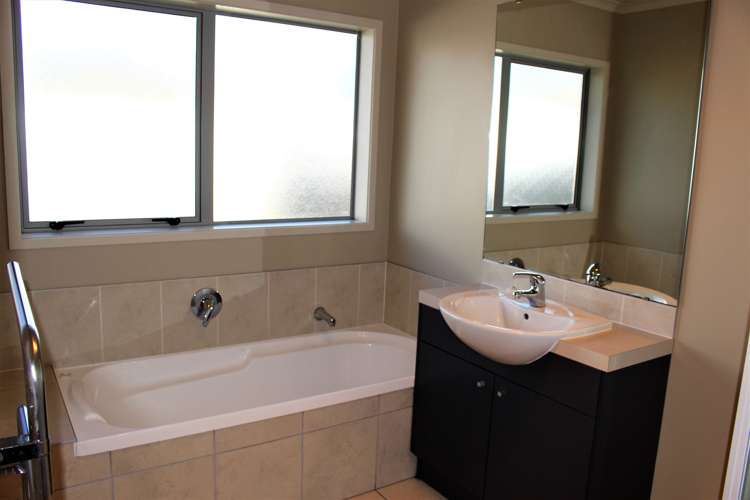 19 Anchorite Way Red Beach_10