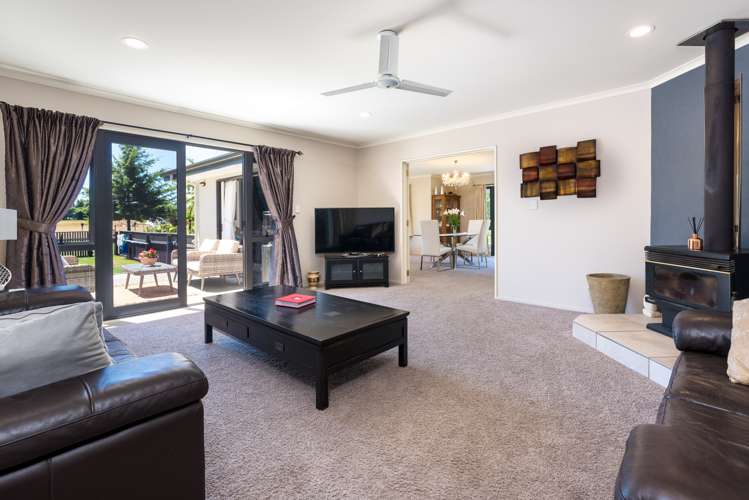 211 Oakwood Lane Witherlea_1