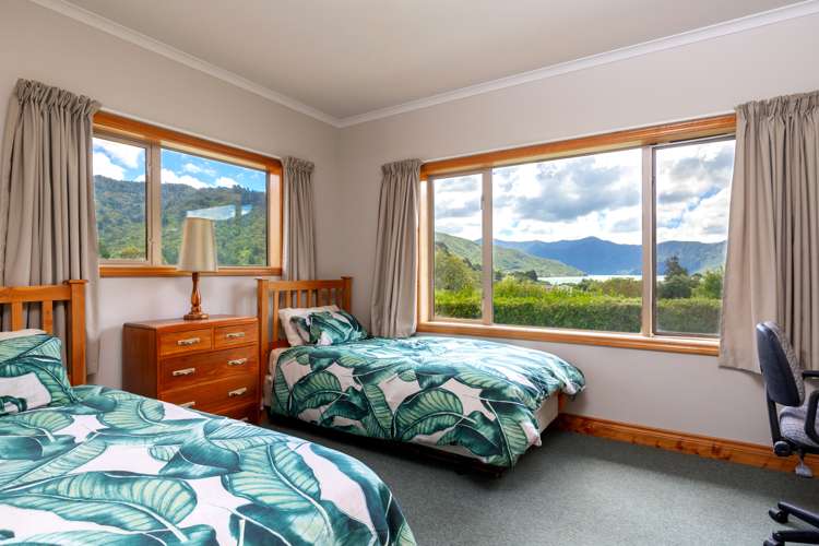 888 Queen Charlotte Drive Anakiwa and Surrounds_12