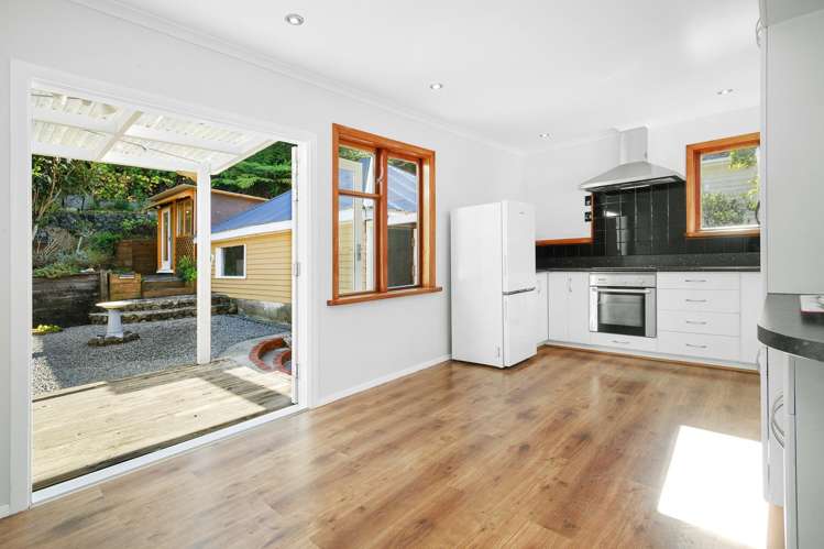 77 Hair Street Wainuiomata_9