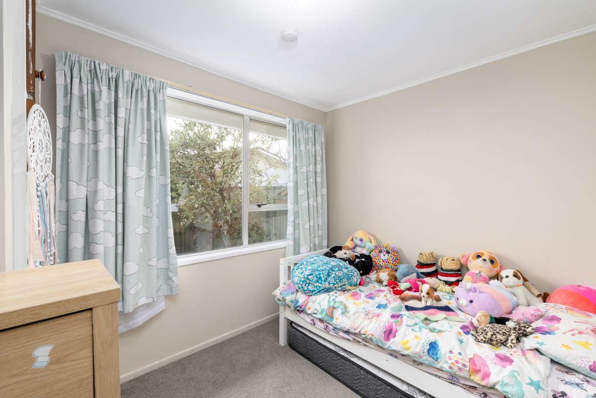 2/70 Hawke Street_5