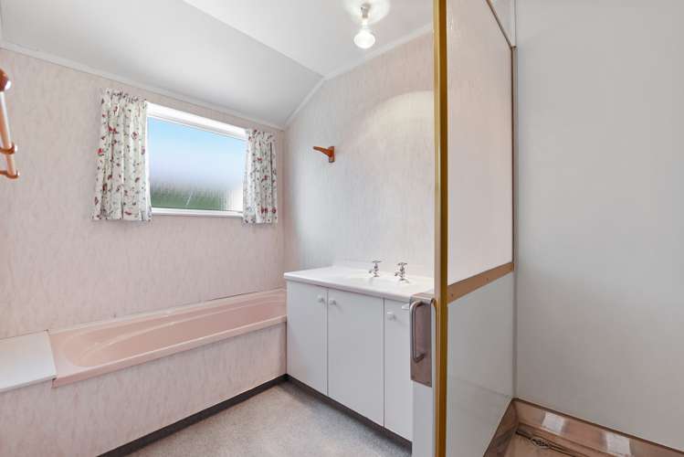 32a Croucher Street Richmond_10