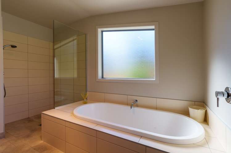 7 Drake Place Lake Hawea_29