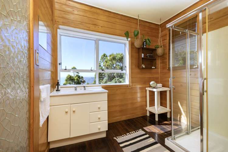 41 Te Ahuahu Road Piha_11