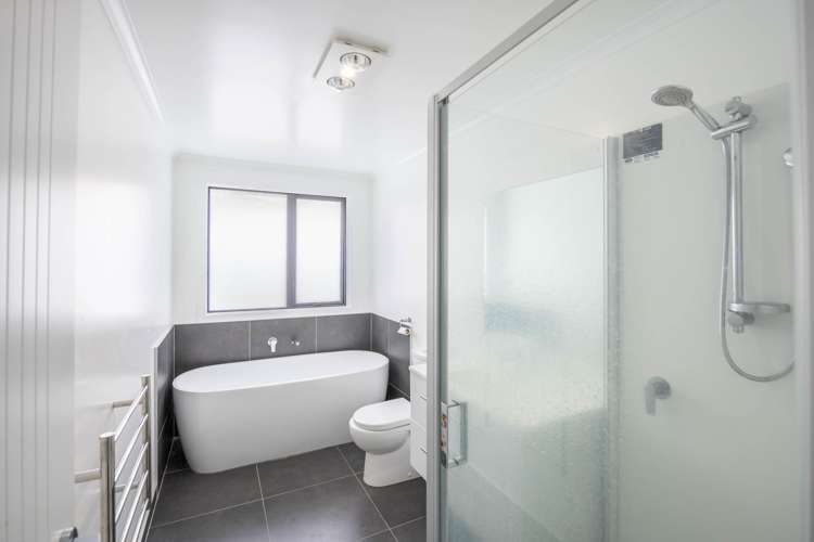 7 Heke Lane Glenview_18