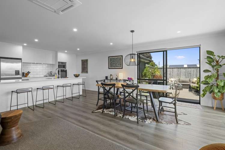 18 Piharau Crescent Hurdon_1